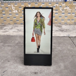 43 inch High Brightness A Board Push-pull Outdoor LCD Display